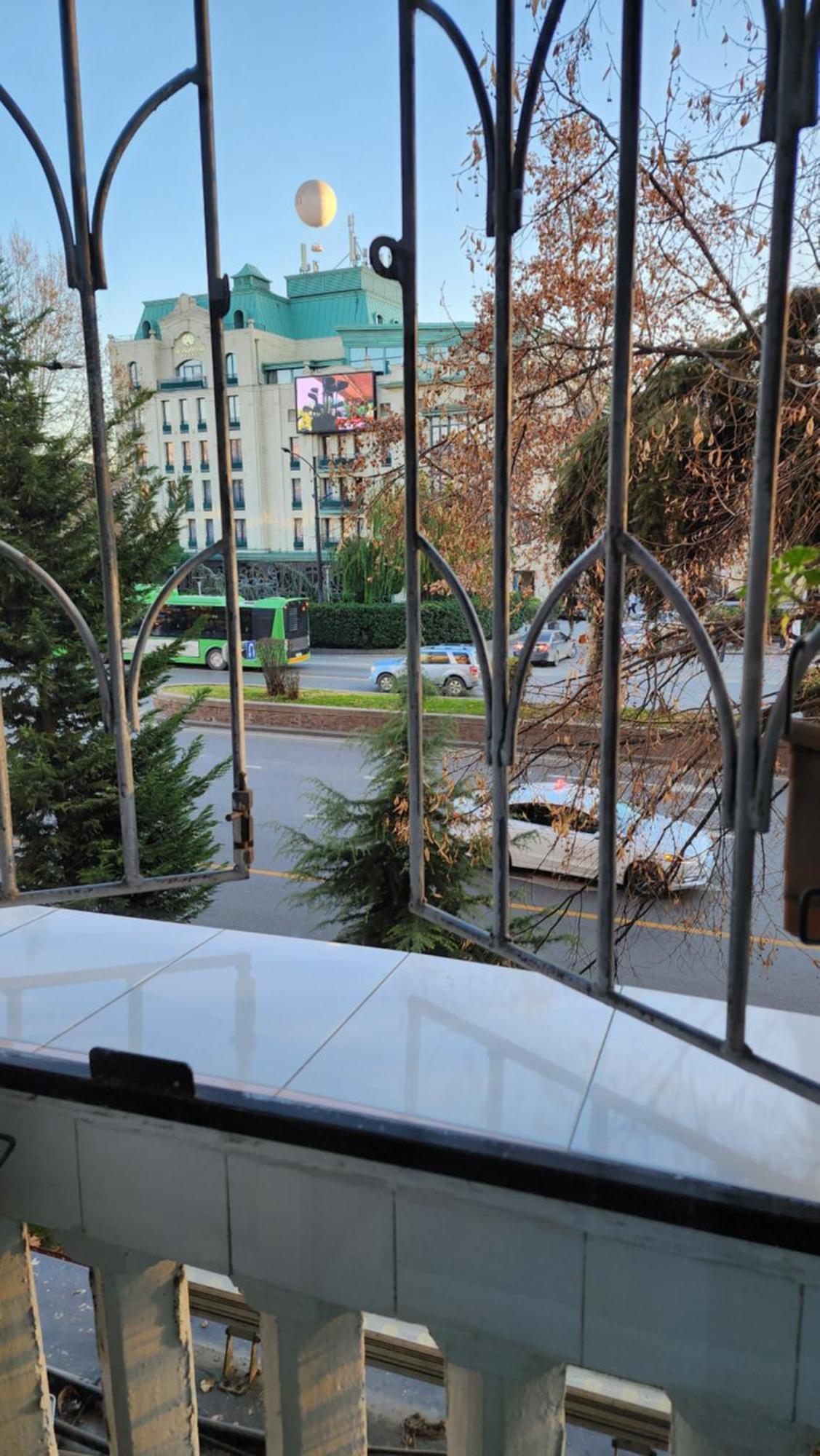 Riverside Baratashvili Apartment تبليسي المظهر الخارجي الصورة